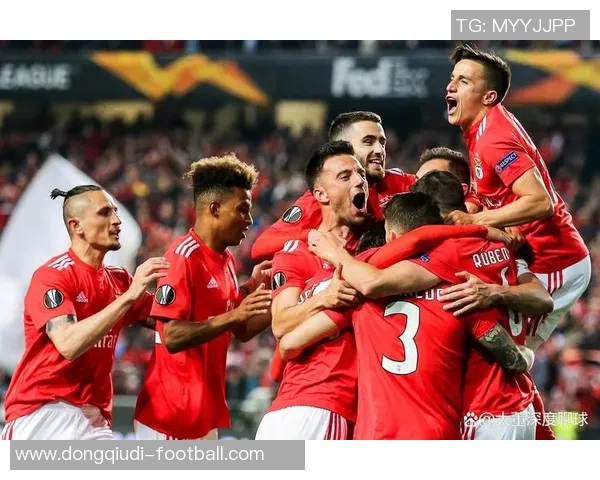 曼城大胜本菲卡五球狂潮点球争议引发全场热议