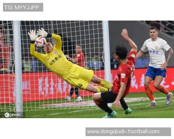 中超历史冷门波尔图逆袭多特蒙德6比2神扑瞬间引发全场狂欢