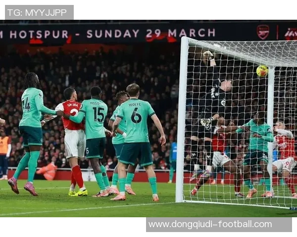 中超热战：多特蒙德凭乌龙球险胜阿森纳引发转会风波